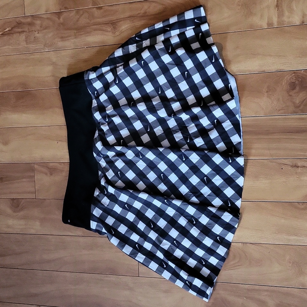 Nike skort - Picture 5 of 5